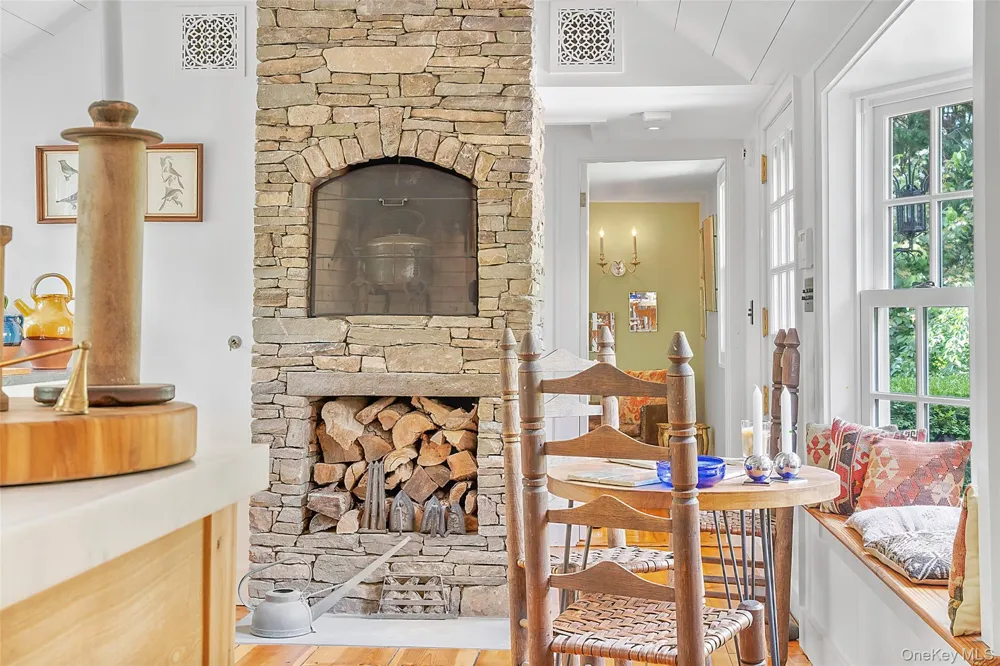 47 White Bridge Rd Chatham, NY 12136