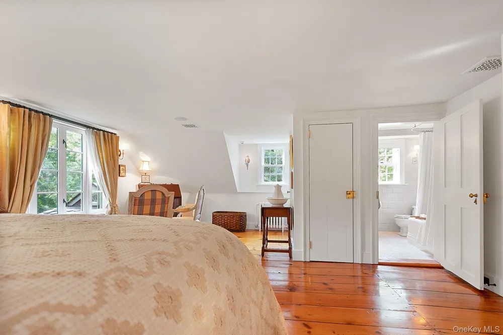 47 White Bridge Rd Chatham, NY 12136