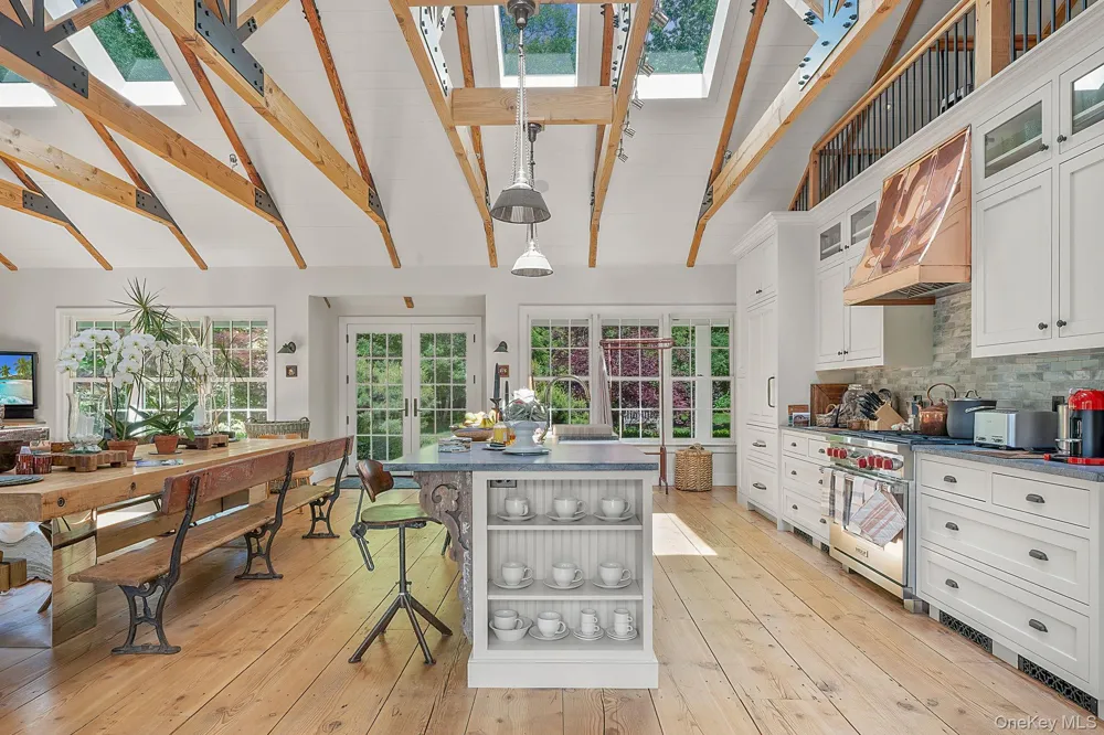 47 White Bridge Rd Chatham, NY 12136