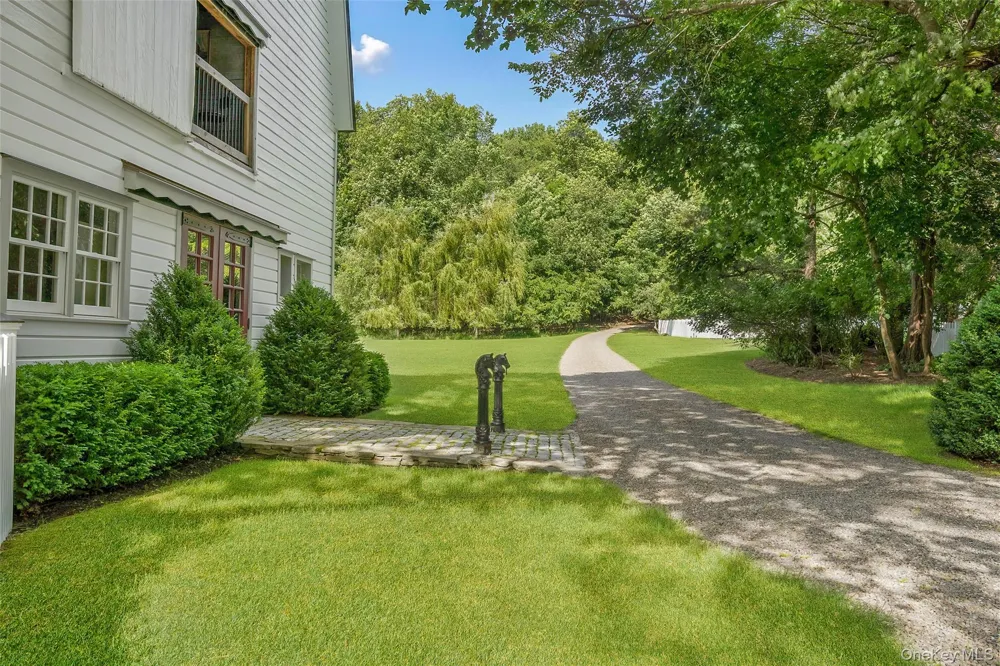 47 White Bridge Rd Chatham, NY 12136