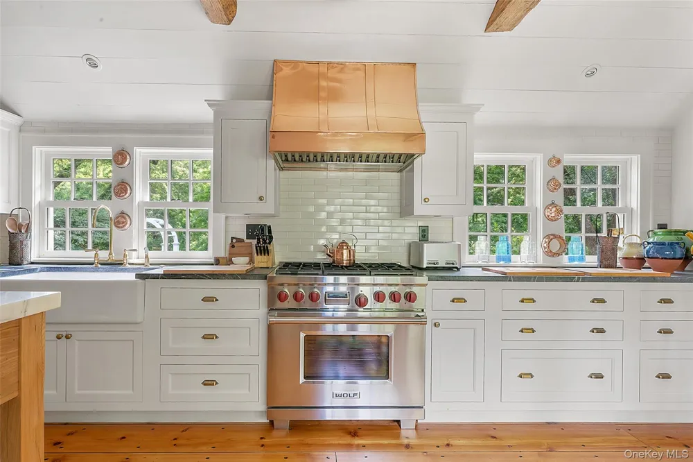 47 White Bridge Rd Chatham, NY 12136