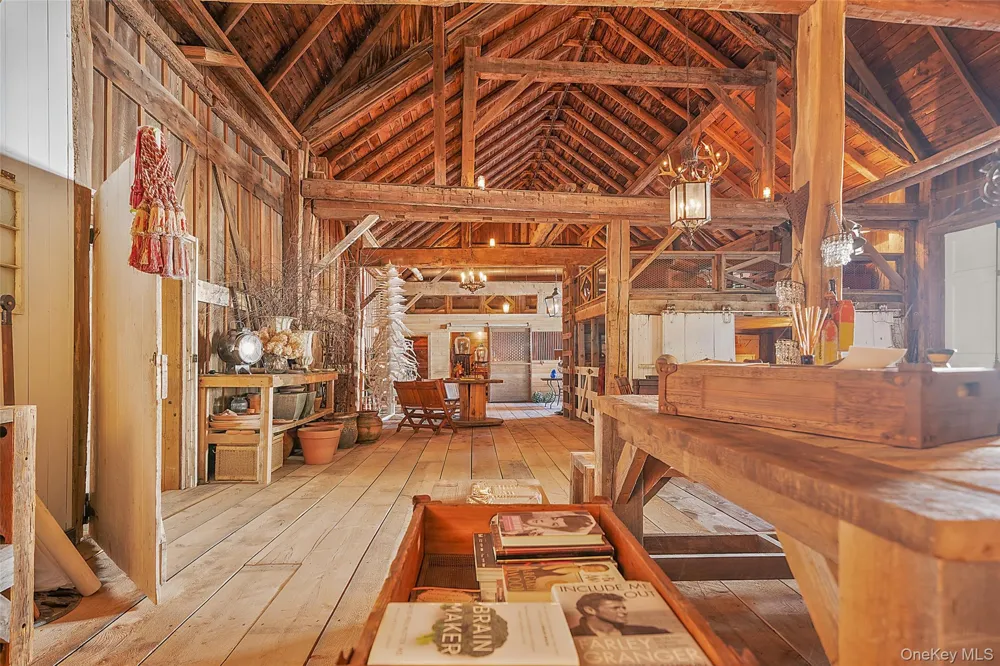47 White Bridge Rd Chatham, NY 12136