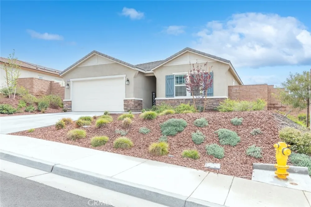 41031 Burnet Street Lake Elsinore, CA 92532