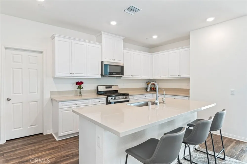 41031 Burnet Street Lake Elsinore, CA 92532