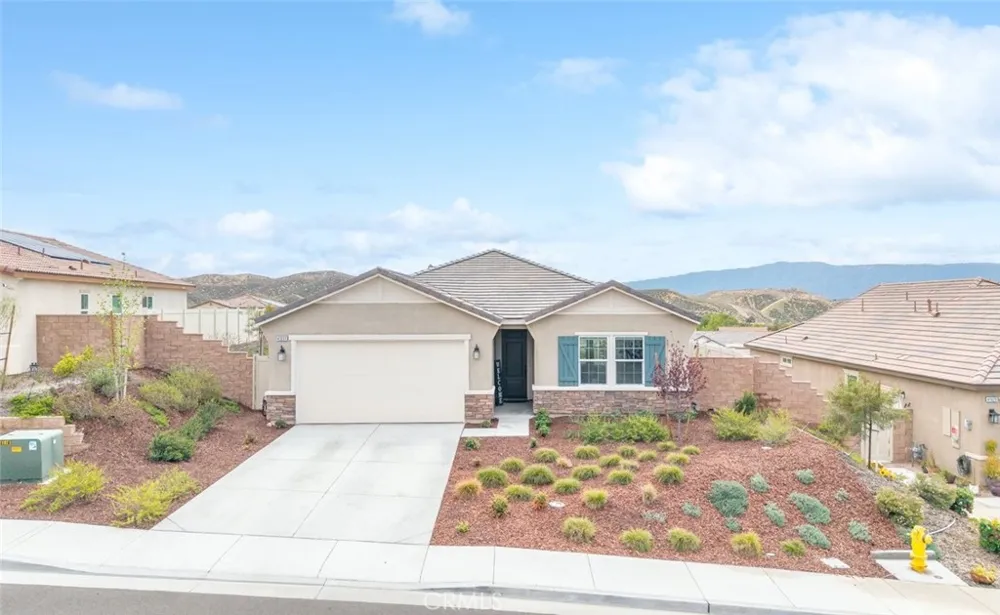 41031 Burnet Street Lake Elsinore, CA 92532