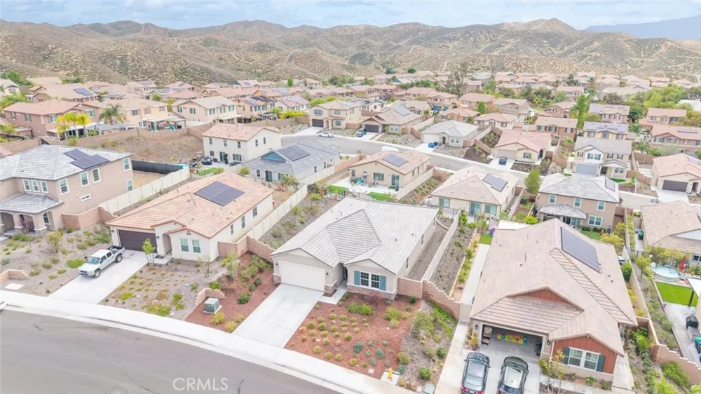 41031 Burnet Street Lake Elsinore, CA 92532