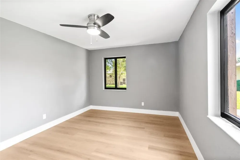 2146 Nova Village Drive Davie, FL 33317