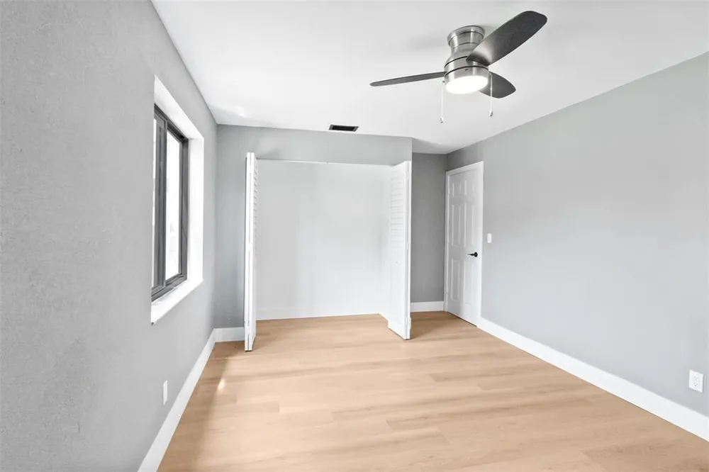 2146 Nova Village Drive Davie, FL 33317