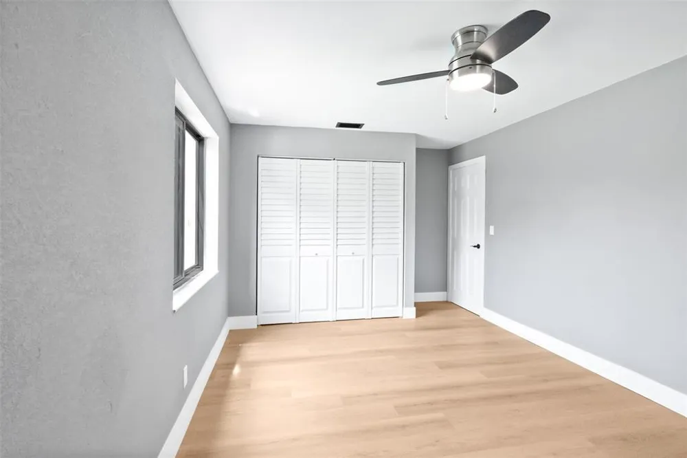 2146 Nova Village Drive Davie, FL 33317