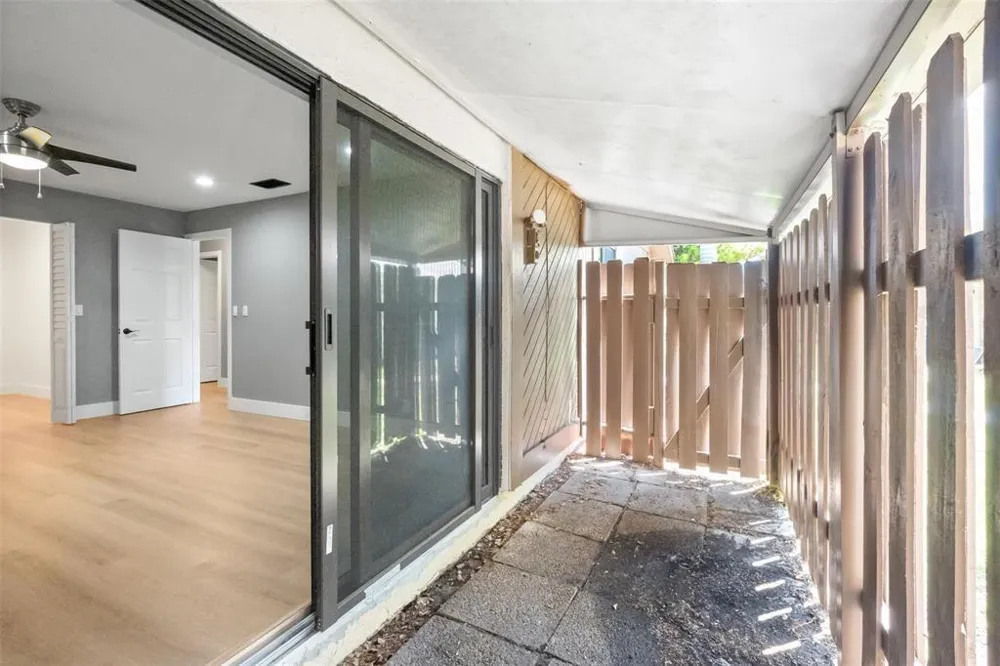 2146 Nova Village Drive Davie, FL 33317