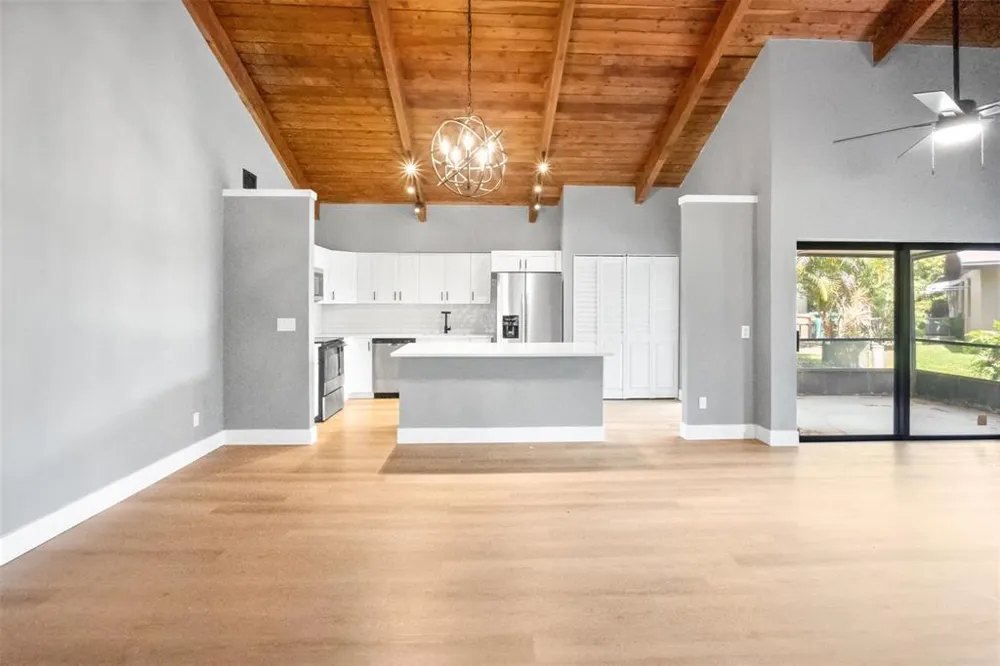 2146 Nova Village Drive Davie, FL 33317