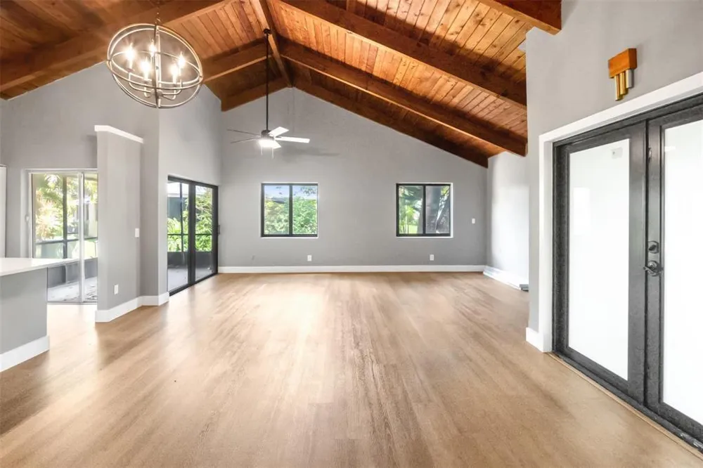 2146 Nova Village Drive Davie, FL 33317