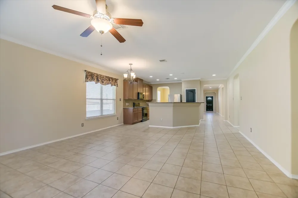 860 Water Hyacinth Loop Leander, TX 78641