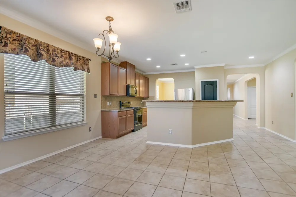 860 Water Hyacinth Loop Leander, TX 78641