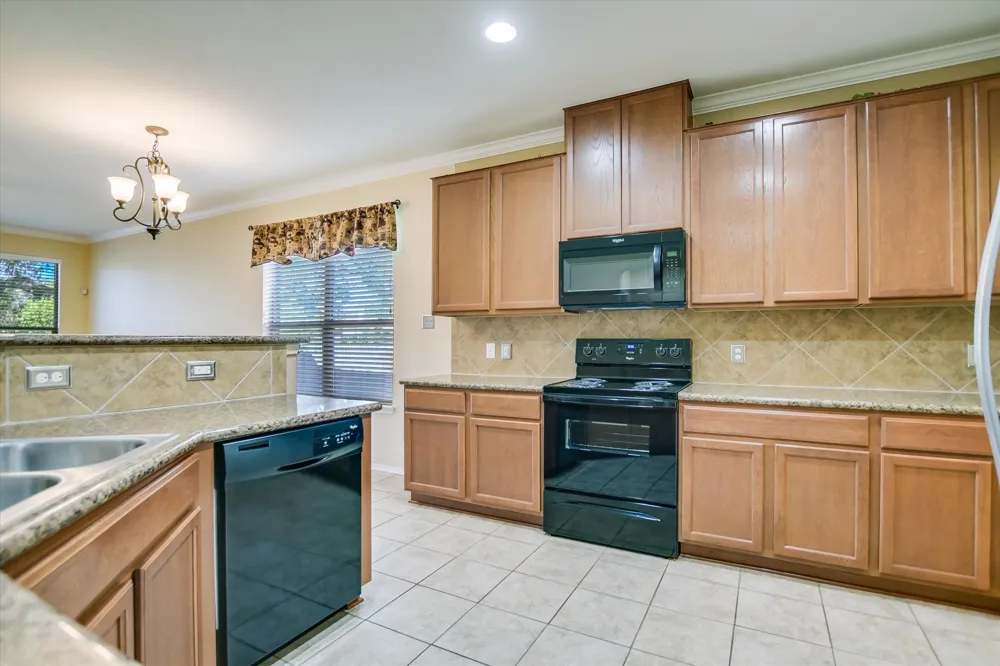 860 Water Hyacinth Loop Leander, TX 78641