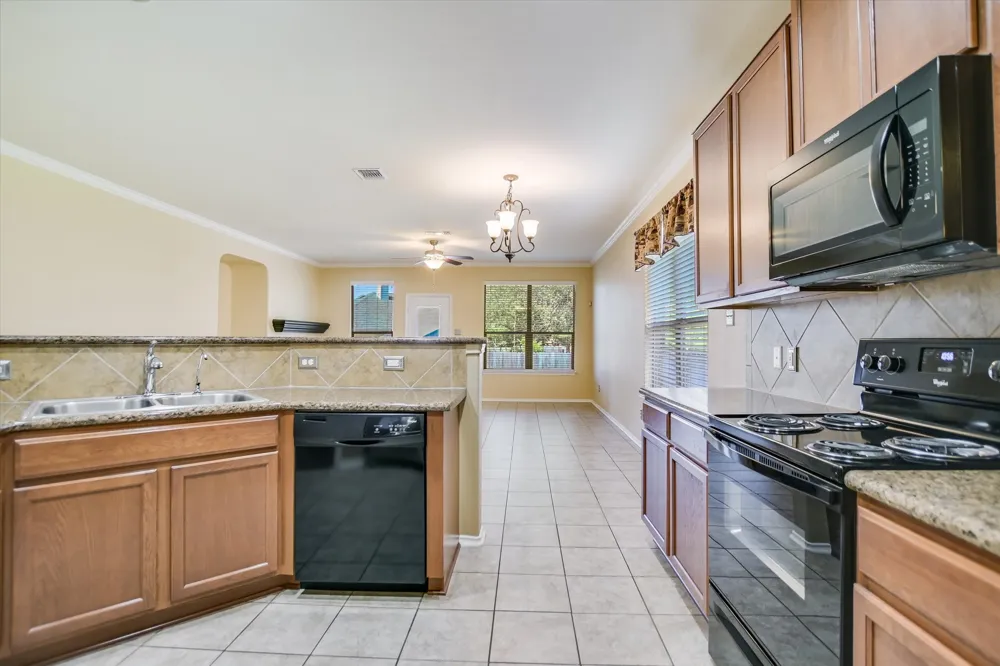 860 Water Hyacinth Loop Leander, TX 78641