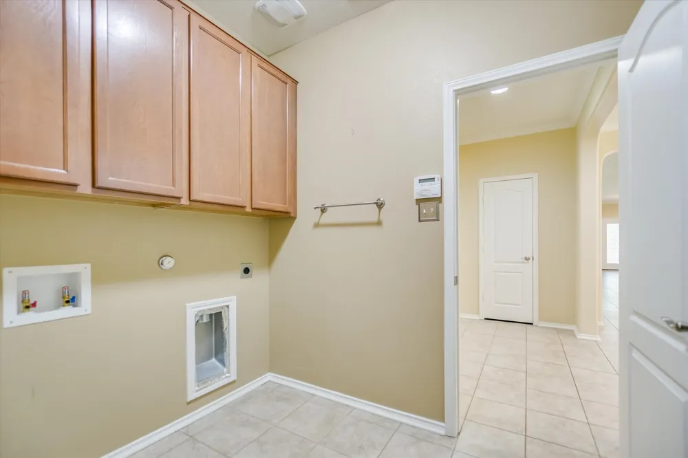 860 Water Hyacinth Loop Leander, TX 78641