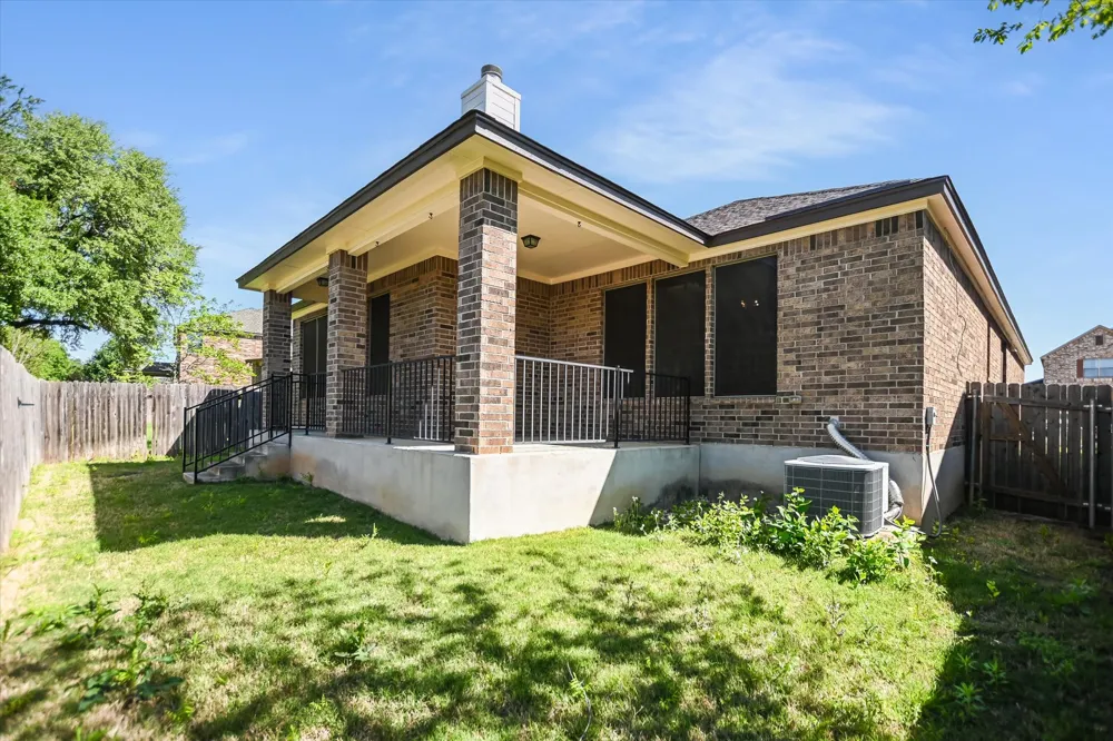 860 Water Hyacinth Loop Leander, TX 78641