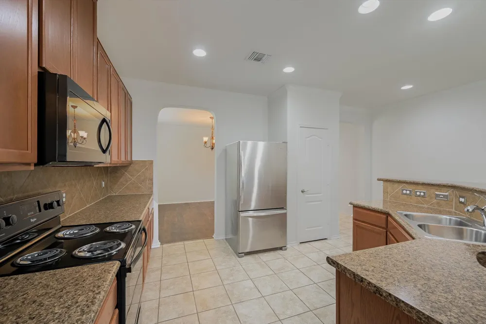 860 Water Hyacinth Loop Leander, TX 78641