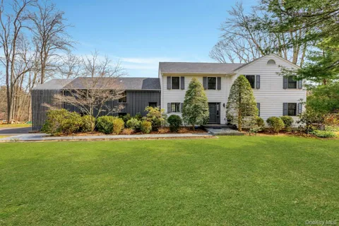 83 Burning Tree Rd