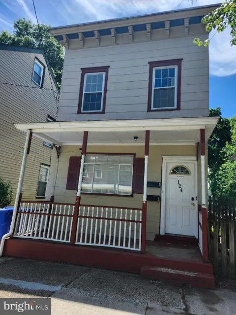 124 MOUNT HOLLY AVENUE #1