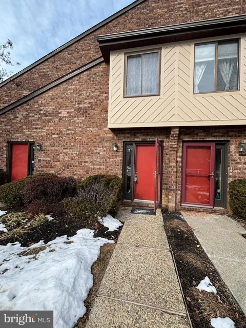 303 MOUNTAINVIEW DRIVE #303