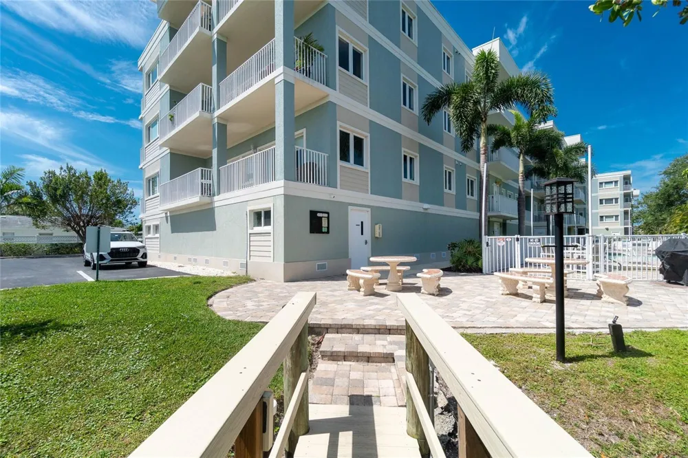 2225 BEACH ROAD #402 Englewood, FL 34223