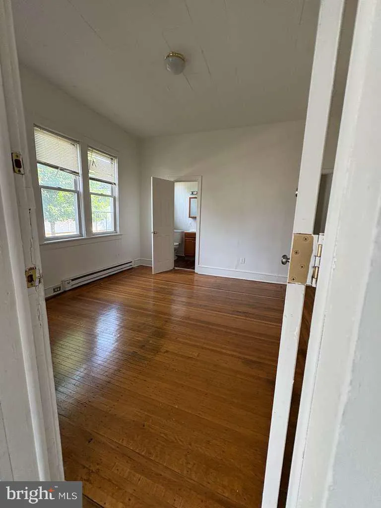 402 CINNAMINSON AVENUE #2 Palmyra, NJ 08065