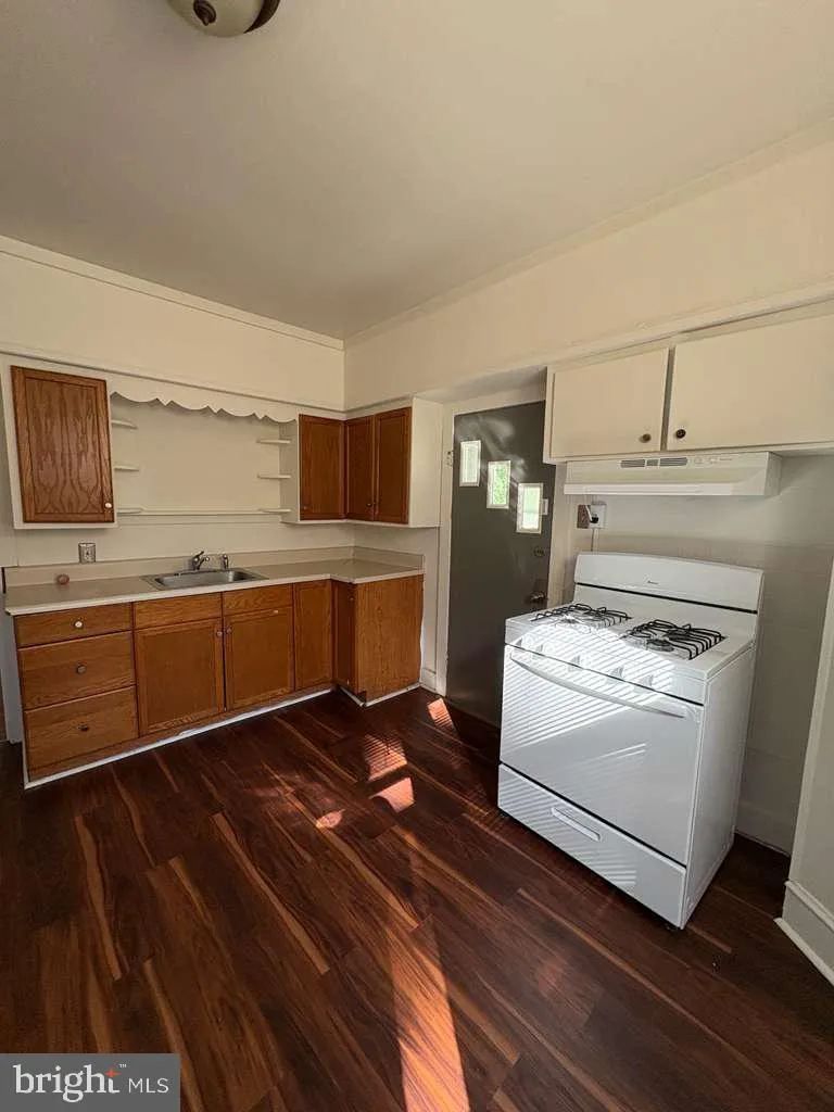 402 CINNAMINSON AVENUE #2 Palmyra, NJ 08065