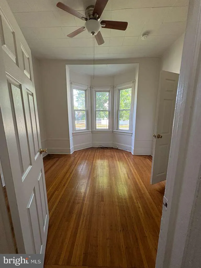 402 CINNAMINSON AVENUE #2 Palmyra, NJ 08065