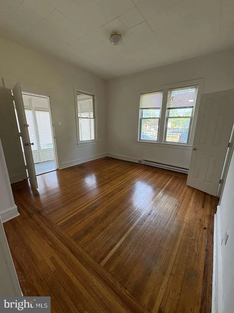 402 CINNAMINSON AVENUE #2 Palmyra, NJ 08065