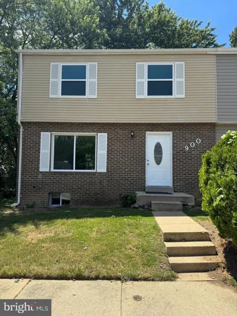 900 NADINE COURT