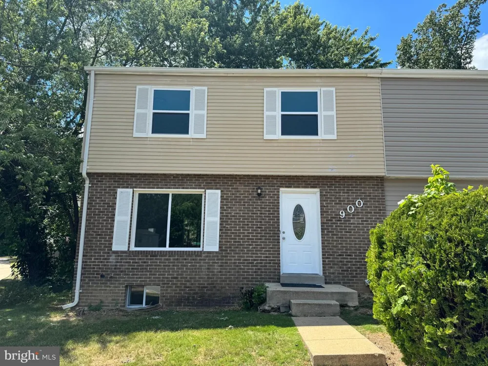 900 NADINE COURT Landover, MD 20785