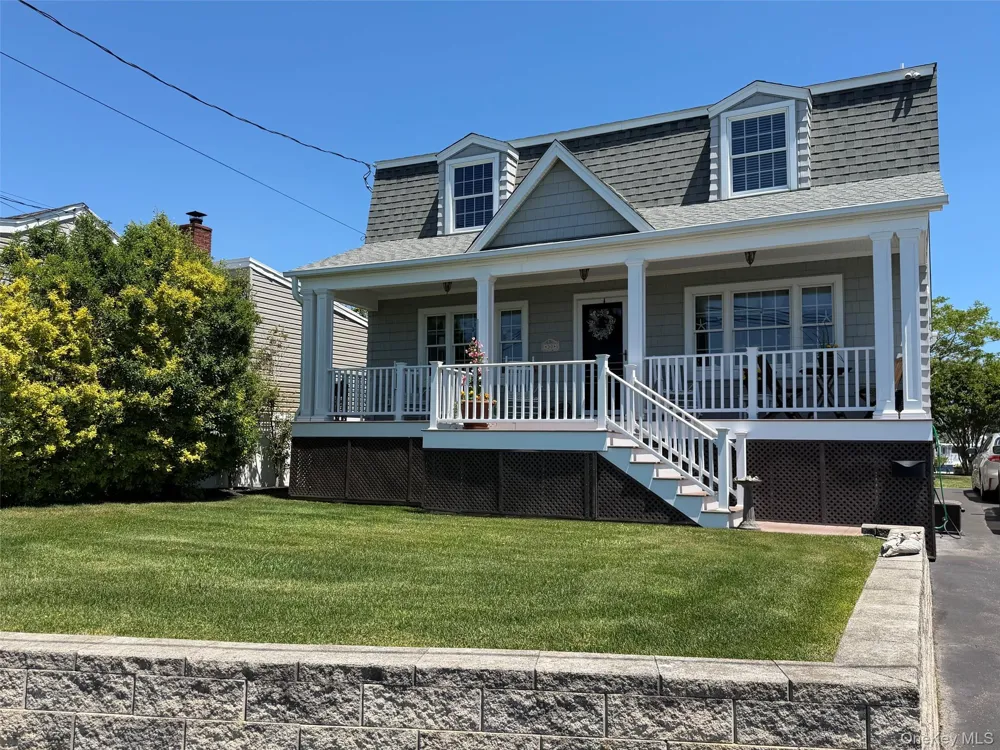 30 Namkee Lane Blue Point, NY 11715