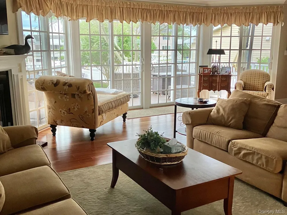 30 Namkee Lane Blue Point, NY 11715