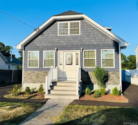 11 Grant Avenue
