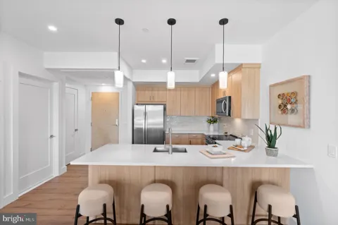 650 MONTGOMERY AVENUE #307
