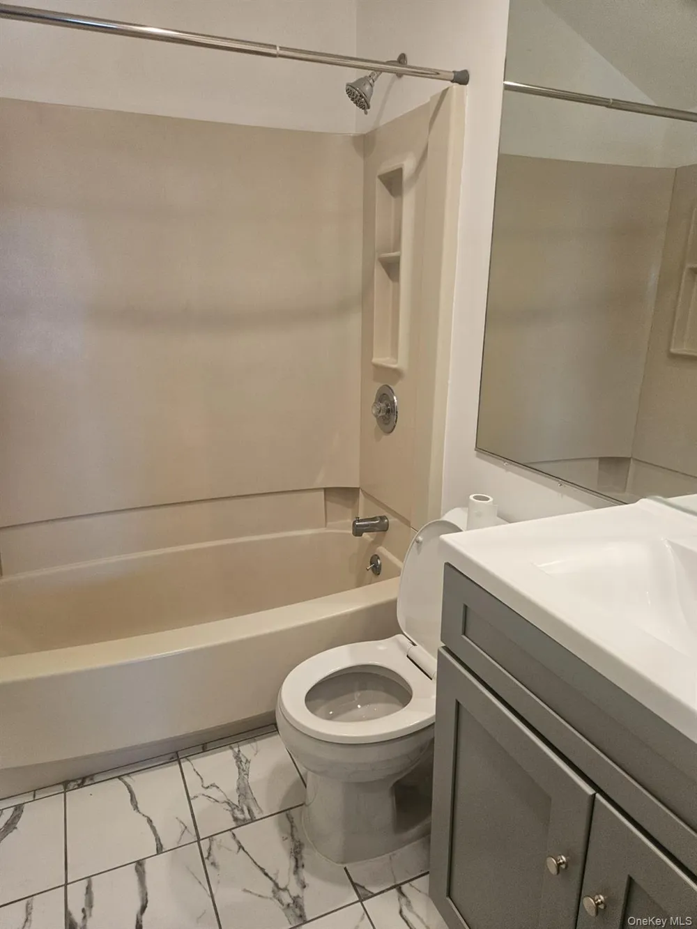 35 ANCHOR #F Freeport, NY 11520
