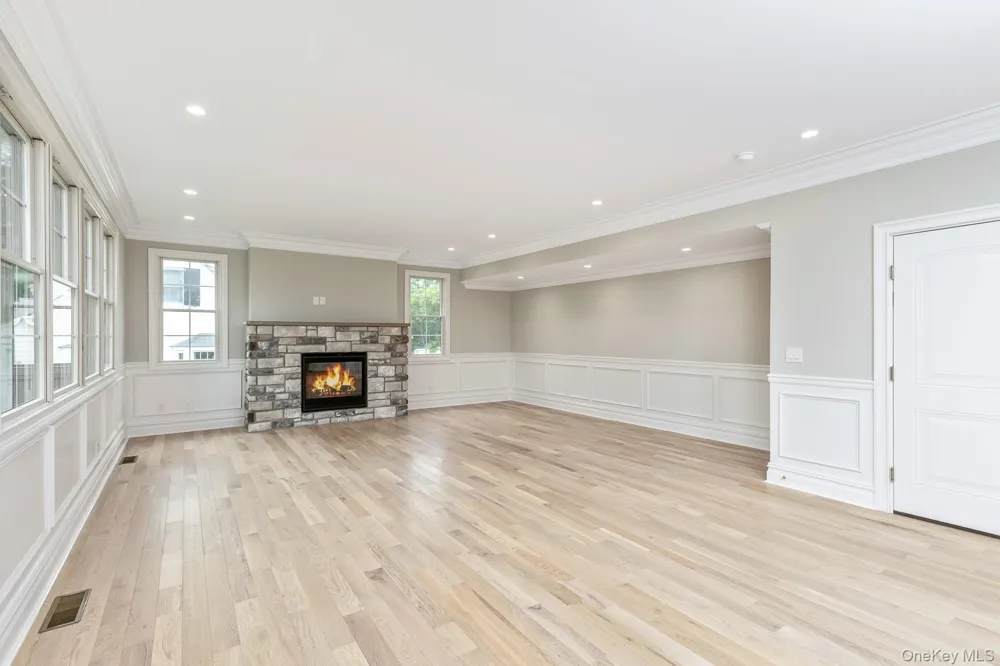 223 Townline Road Commack, NY 11725