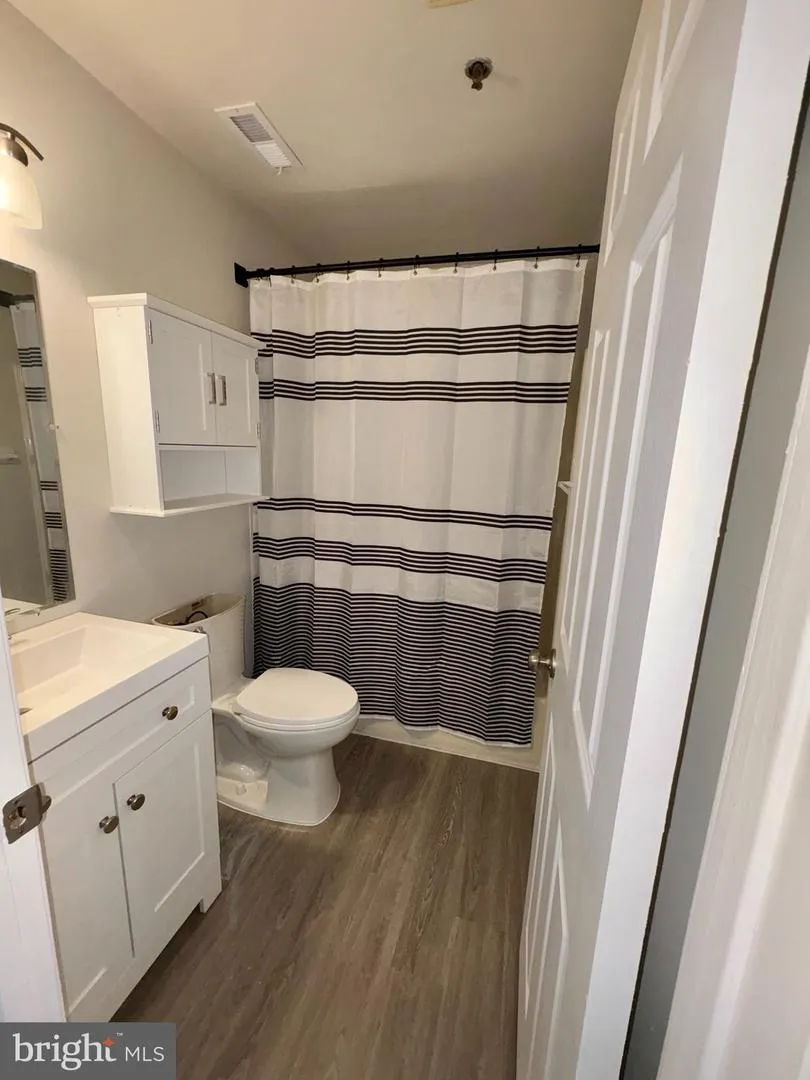 221 HIGHLAND BOULEVARD New Castle, DE 19720