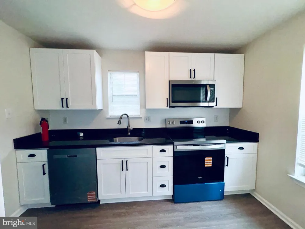 221 HIGHLAND BOULEVARD New Castle, DE 19720