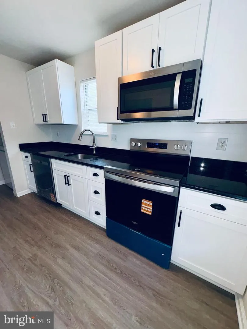 221 HIGHLAND BOULEVARD New Castle, DE 19720