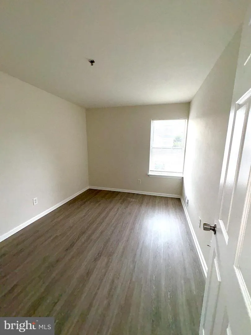 221 HIGHLAND BOULEVARD New Castle, DE 19720