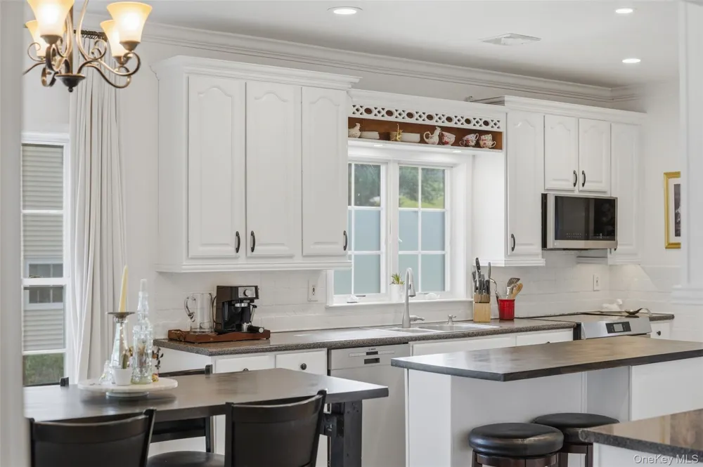 19 Regent Road Warwick, NY 10990