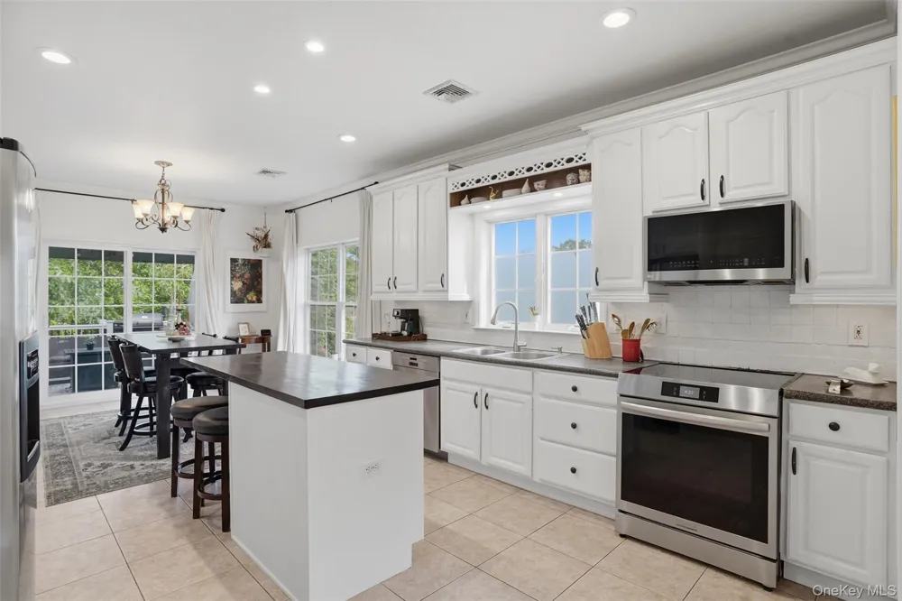 19 Regent Road Warwick, NY 10990