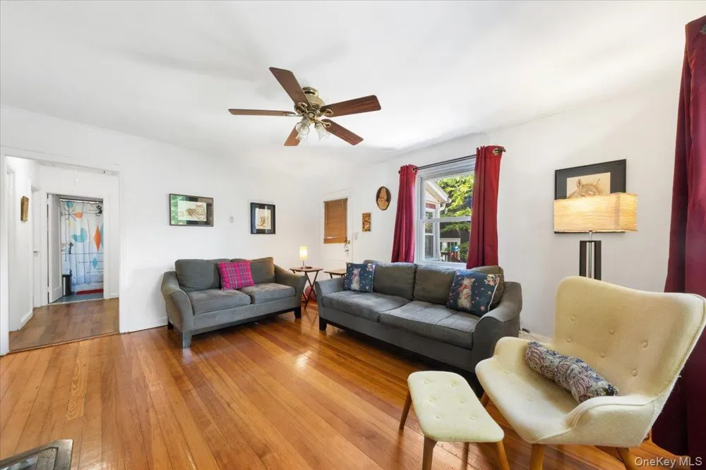 184 Lake Drive Lake Peekskill, NY 10537