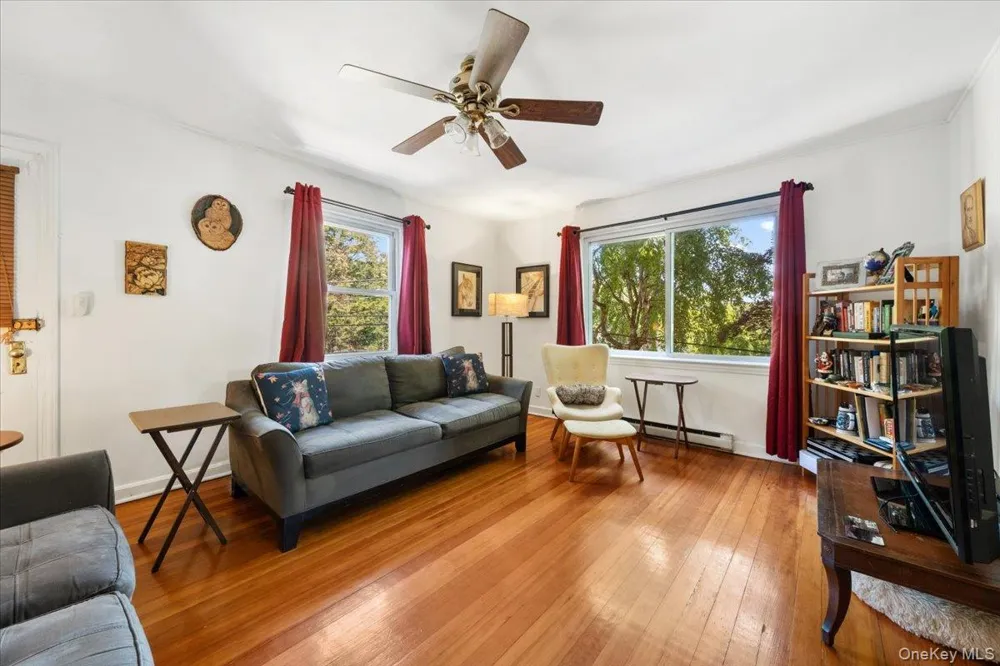 184 Lake Drive Lake Peekskill, NY 10537
