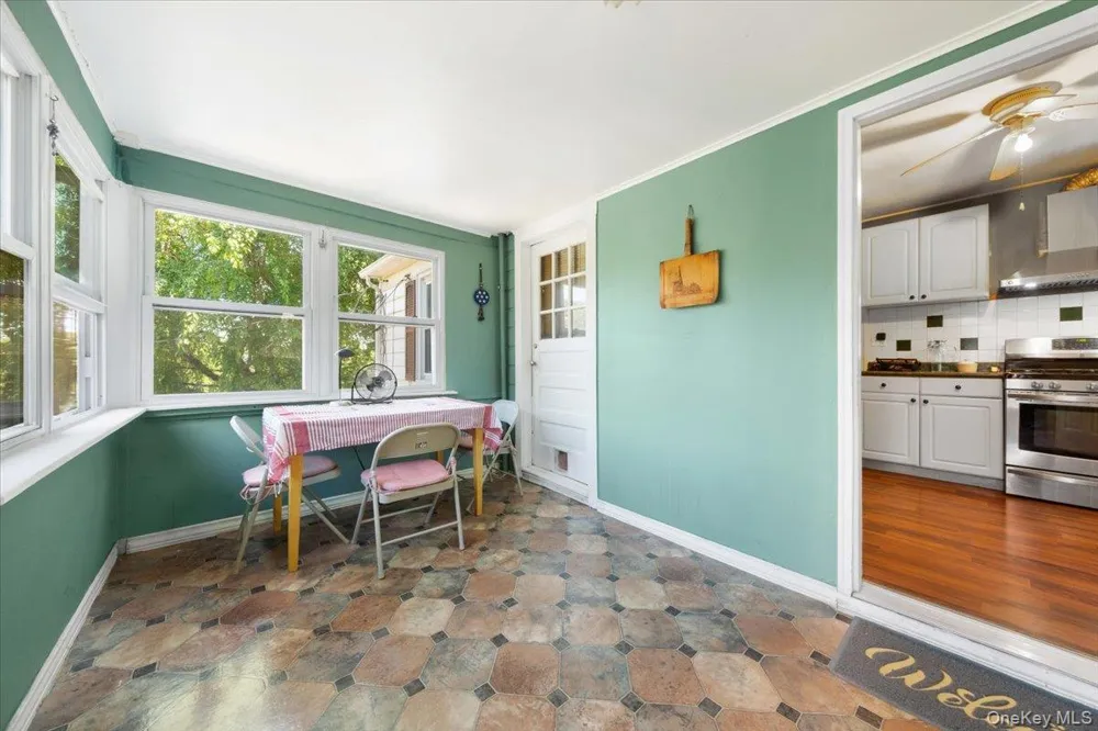 184 Lake Drive Lake Peekskill, NY 10537