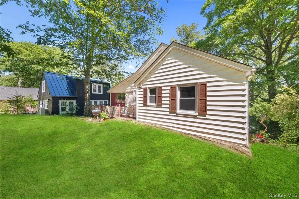 184 Lake Drive Lake Peekskill, NY 10537