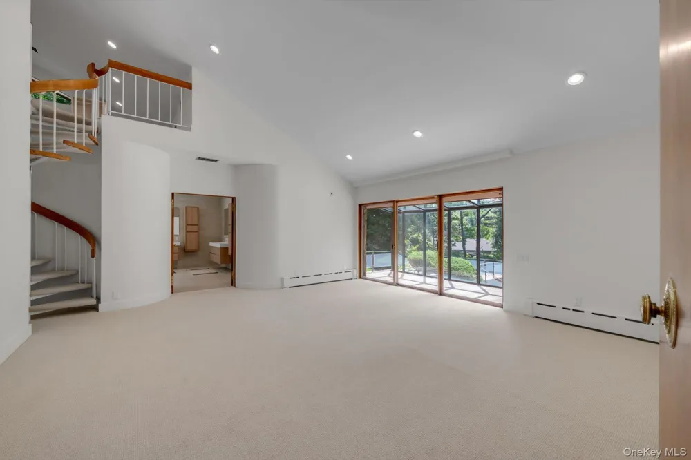 17 Forest Drive Sands Point, NY 11050